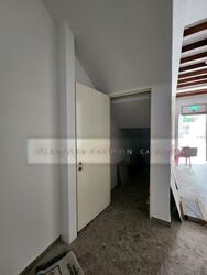 Rowell Road (D8), Retail #592350801